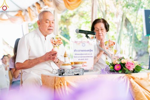 ภาพ No.100355:พิธีทอดกฐินบรมจักรพรรดิ ณ วัดพระธรรมกายแคลิฟอร์เนีย เมืองอาซูซ่า รัฐแคลิฟอร์เนีย ประเทศสหรัฐอเมริกา วันอาทิตย์ที่ 12 พฤศจิกายน พ.ศ. 2566