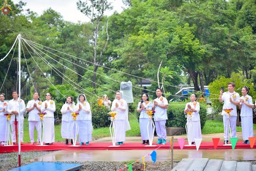 ภาพ No.249979:วันอังคารที่ 30 กันยายน พ.ศ. 2568 พิธีตอกเสามงคลต้นแรกอาคารเศรษฐีถาวร ที่พักผู้มาปฏิบัติธรรม ณ ศูนย์ปฏิบัติธรรมจันทบุรี