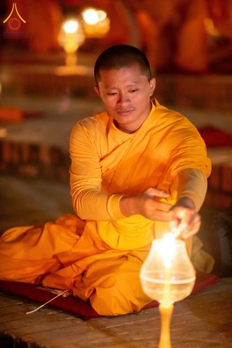 ภาพ No.210513:วันเสาร์ที่ 8 มีนาคม พ.ศ. 2568 พิธีจุดประทีป โครงการบรรพชาสามเณรชาวเนปาล 500 รูป ณ ชาตสถานอุทยานลุมพินีวัน ที่ประสูติขององค์สมเด็จพระสัมมาสัมพุทธเจ้า ลุมพินี ประเทศเนปาล