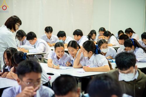 ภาพ No.186183:วันรวมพลังเด็กดี V-Star เยาวชนดีศรีโคราช ณ เทอร์มินอลฮอลล์ ชั้น 4 ศูนย์การค้าเทอร์มินอล 21 โคราช วันที่ 19 ธันวาคม พ.ศ. 2567