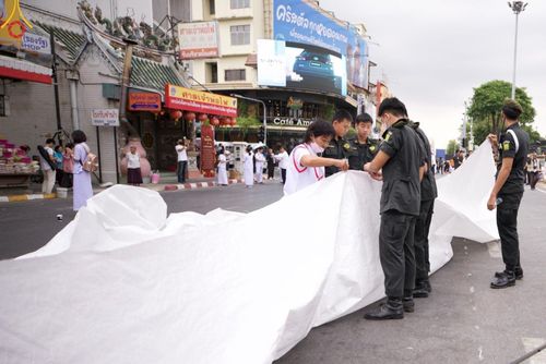 ภาพ No.126957:V.30 เต็มที่ เพื่อโคราช การเตรียมงาน ปฏิบัติงาน และเก็บงาน ของเจ้าหน้าที่หน่วยงานต่างๆ ทุกภาคส่วน เพื่อพิธีทำบุญเมืองนครราชสีมา ฉลอง 556 ปี ตักบาตรพระ 10,000 รูป ในวันเสาร์ที่ 2 มีนาคม พ.ศ.2567 ณ อนุสาวรีย์ท้าวสุรนารี จ.นครราชสีมา จัดโดย คณะสงฆ์จังหวัดนค