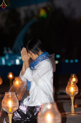 ภาพ No.118370:พิธีจุดประทีปถวายเป็นพุทธบูชา และบูชาธรรมมหาปูชนียาจารย์ พระมงคลเทพมุนี(สด จนฺทสโร) วันที่ 24 มกราคม พ.ศ. 2567 ณ อนุสรณ์สถานบางปลา อ.บางเลน จ.นครปฐม