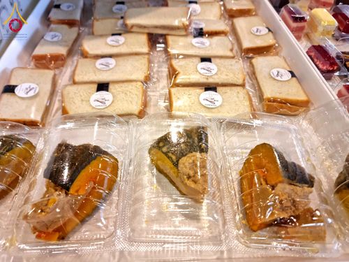 ภาพ No.203858:พิธีถวายภัตตาหารเป็นสังฆทาน แด่พระธรรมยาตรา ณ วัดพระธรรมกาย ตำบลคลองสาม อำเภอคลองหลวง จังหวัดปทุมธานี ในโครงการธรรมยาตรา กตัญญูบูชา มหาปูชนียาจารย์ พระมงคลเทพมุนี(สด จนฺทสโร) พระผู้ปราบมาร อนุสรณ์สถาน 7 แห่ง ปีที่ 13 วันที่ 30 มกราคม พ.ศ. 2568