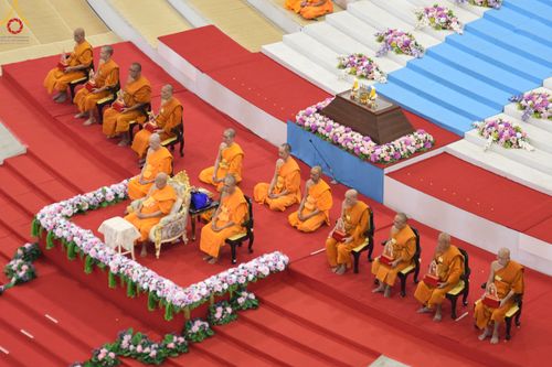 ภาพ No.85246:พิธีมุทิตาสักการะพระภิกษุ ผู้สอบได้เปรียญธรรม ๙ ประโยคระดับโลก, พิธีมอบโล่เกียรติยศและทุนการศึกษา สำนักเรียนบาลีดีเด่นทั่วประเทศ ในวันสมาธิโลก อาทิตย์ที่ 6 สิงหาคม พ.ศ. 2566 ณ สภาธรรมกายสากล วัดพระธรรมกาย