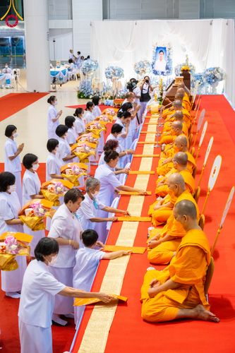 ภาพ No.90836:พิธีบำเพ็ญกุศลสวดพระอภิธรรม  อุบาสกถาวร พรหมถาวร (อุบาสกผู้ปั้นพระ) คืนที่ 4 วันอังคารที่ 17 ตุลาคม พ.ศ. 2566 ณ ห้องแก้วสารพัดนึก 1 สภาธรรมกายสากล วัดพระธรรมกาย จ.ปทุมธานี