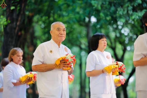 ภาพ No.350739:วันที่ 19 กันยายน พ.ศ.2569 พิธีบรรพชาอุปสมบท โครงการอุปสมบทหมู่บูชาธรรม ครบรอบ 109 ปี วันครูผู้ค้นพบวิชชาธรรมกาย ณ โบสถ์พระไตรปิฏก วัดพระธรรมกาย