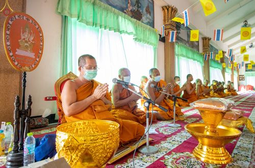 ภาพ No.63534:พิธีทอดกฐินสามัคคีทั่วไทย 5,000 วัด โดยคณะศิษยานุศิษย์วัดพระธรรมกาย น้อมบูชาธรรม 78 ปี หลวงพ่อธัมมชโย วันที่ 29 ตุลาคม พ.ศ. 2565 ณ วัดขุมแก้ว อ.ธัญบุรี จ.ปทุมธานี