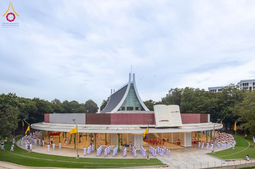 ภาพ No.286467:วันเสาร์ที่ 12 กรกฏาคม พ.ศ.2568 พิธีบรรพชาอุปสมบท  โครงการบรรพชาอุปสมบทหมู่ ธรรมทายาทนานาชาติ(ภาคภาษาจีน), โครงการบรรพชาสามเณร โรงเรียนนานาชาติ รุ่นที 14