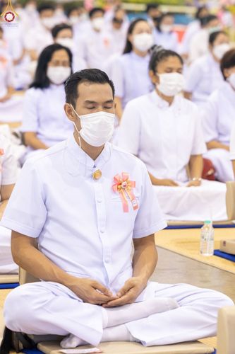 ภาพ No.65146:พิธีบูชาข้าวพระ และสาธุชนปฏิบัติธรรมร่วมกัน ในวันอาทิตย์ต้นเดือนที่ 4 ธันวาคม พ.ศ. 2565 ณ วัดพระธรรมกาย จ.ปทุมธานี