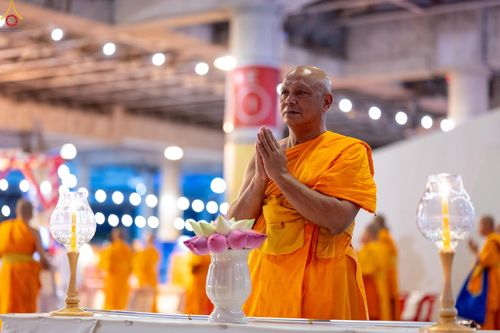 ภาพ No.345884:วันพฤหัสบดีที่ 27 สิงหาคม พ.ศ.2569 พิธีฉลองชัยสวดมนต์บทธัมมจักกัปปวัตตนสูตร 8,657,585,858 จบ ณ มหารัตนวิหารคด วัดพระธรรมกาย