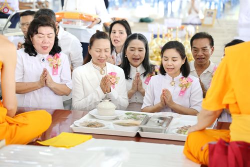 ภาพ No.317599:วันพฤหัสบดีที่ 2 เมษายน พ.ศ.2569 พิธีบุพเปตพลี ครั้งที่ 180 ณ หอฉันคุณยายอาจารย์ฯ วัดพระธรรมกาย