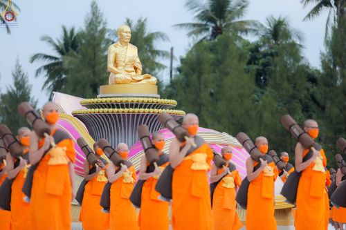 ภาพ No.70455:พุทธบุตรธรรมยาตรา ปฏิบัติธรรมและบันทึกภาพประวัติศาสตร์ ในโครงการธรรมยาตรากตัญญูบูชา มหาปูชนียาจารย์ พระมงคลเทพมุนี(สด จนฺทสโร) พระผู้ปราบมาร อนุสรณ์สถาน 7 แห่ง ปีที่ 11 ณ อนุสรณ์สถานคลองบางนางแท่น อ.สามพราน จ.นครปฐม วันที่ 9 มกราคม พ.ศ. 2566