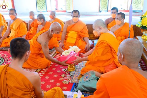 ภาพ No.66219:พิธีอุปสมบทวัดสองพี่น้อง อ.สองพี่น้อง จ.สุพรรณบุรี รับบุญจัดงานโดยสำนักงานวัดฯ เมื่อวันที่ 7 ธันวาคม พ.ศ. 2565