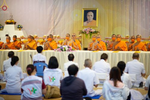 ภาพ No.69227:พิธีถวายภัตตาหารเป็นสังฆทาน แด่คณะพระธรรมยาตราฯ ในโครงการธรรมยาตราฯ ปีที่ 11 ณ อนุสรณ์สถานมหาวิหารพระมงคลเทพมุนี อ.สองพี่น้อง จ.สุพรรณบุรี วันที่ 4 และ 5 มกราคม พ.ศ. 2566