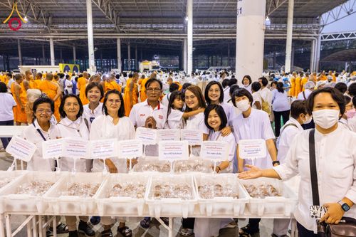 ภาพ No.121164:พิธีถวายภัตตาหารเป็นสังฆทาน แด่คณะพระธรรมยาตราฯ ในโครงการธรรมยาตรากตัญญูบูชา มหาปูชนียาจารย์ พระมงคลเทพมุนี(สด จนฺทสโร) พระผู้ปราบมาร อนุสรณ์สถาน 7 แห่ง ปีที่ 12 วันที่ 30 มกราคม พ.ศ. 2567 ณ สภาธรรมกายสากล วัดพระธรรมกาย