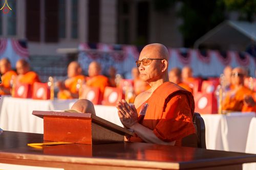ภาพ No.332694:วันอาทิตย์ที่ 31 พฤษภาคม พ.ศ. 2569 วันวิสาขบูชา ณ วัดพระธรรมกายแคลิฟอร์เนีย  ประเทศสหรัฐอเมริกา