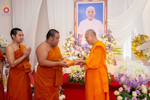 ภาพ No.316191:วันเสาร์ที่ 28 มีนาคม พ.ศ. 2569 พิธีบำเพ็ญกุศล คุณพ่อณรงค์ จินตมากุล  สิริอายุ 99 ปี 11 เดือน โยมบิดา พระครูปลัดรัตนวีรวัฒน์ (รังสฤษดิ์ อิทฺธิจินตโก) ที่ปรึกษาเจ้าคณะจังหวัดปทุมธานี เจ้าอาวาสวัดพระธรรมกาย  ณ ห้องปลูกศรัทธา 2 วัดพระธรรมกาย ปทุมธานี