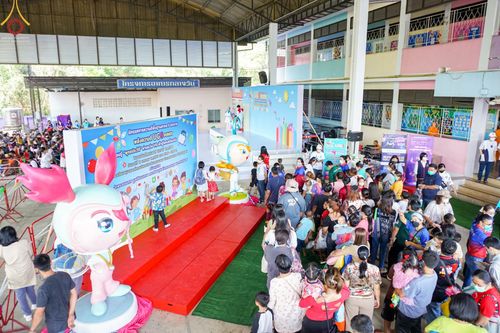 ภาพ No.71238:วัดพระธรรมกาย มูลนิธิธรรมกาย และคณะศิษยานุศิษย์ฯ ร่วมกับ อบต.คลองสาม และภาคีเครือข่ายฯ เปิดตัวสื่อนวัตกรรมพุทธประวัติผ่านแว่น VR สู่โลกเสมือนจริง - จัดแสดงนิทรรศการพลังความดี UG5 POWER เนื่องในงานวันเด็กแห่งชาติ ประจำปี พ.ศ.2566
