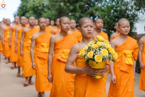 ภาพ No.331808:วันพฤหัสบดีที่ 4 มิถุนายน พ.ศ.2569 พิธีต้อนรับเปรียญธรรม 9 ประโยค และเปรียญธรรม 6 ประโยค  ณ อาคารธรรมสภา วัดบ้านขุน ต.บ่อหลวง อ.ฮอด จ.เชียงใหม่