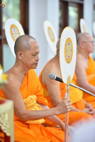ภาพ No.342955:วันอาทิตย์ที่ 9 สิงหาคม พ.ศ.2569 พิธีมอบพัด ตั้งฐานานุกรม พระราชภาวนาวชิรวิเทศ วิ. ณ ห้องอาคารปลูกศรัทธา 2 วัดพระธรรมกาย