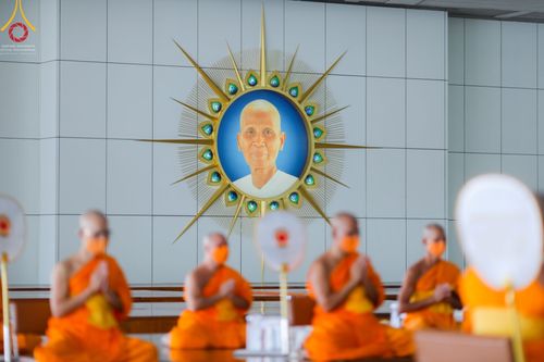 ภาพ No.68139:พิธีบุพเปตพลี ครั้งที่ 131 เพื่ออุทิศบุญกุศลแด่บรรพบุรุษผู้ล่วงลับ วันที่ 22 ธันวาคม พ.ศ. 2565 ณ วัดพระธรรมกาย