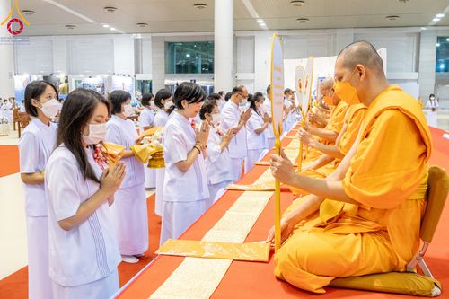 ภาพ No.90882:พิธีบำเพ็ญกุศลสวดพระอภิธรรม  อุบาสกถาวร พรหมถาวร (อุบาสกผู้ปั้นพระ) คืนที่ 5 วันพุธที่ 18 ตุลาคม พ.ศ. 2566 ณ ห้องแก้วสารพัดนึก 1 สภาธรรมกายสากล วัดพระธรรมกาย จ.ปทุมธานี