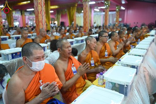 ภาพ No.298291:วันที่ 17 มกราคม พ.ศ. 2569  พิธีเจริญพระพุทธมนต์ ปฏิบัติธรรม มอบทุนการศึกษา ถวายสังฆทาน 109 วัด โครงการธรรมยาตราปีที่ 14 ณ วัดตะเคียน อำเภอบางกรวย จังหวัดนนทบุรี