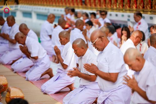 ภาพ No.341681:วันเสาร์ที่ 25 กรกฎาคม พ.ศ.2569  พิธีอุปสมบทหมู่พระธรรมทายาท รุ่นเข้าพรรษา ประจำปี 2569 จำนวน 20 รูป จัดโดย ธุดงคสถานพิษณุโลก  ณ พัทธสีมา วัดเกาะแก้วประชานุรักษ์ ต.ชัยนาม อ.วังทอง จ.พิษณุโลก