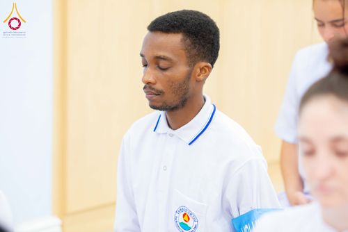 ภาพ No.313252:วันอาทิตย์ที่ 8 มีนาคม พ.ศ. 2569 พิธีสมโภชรูปเหมือนพระมงคลเทพมุนี (สด จนฺทสโร) และพิธีทอดผ้าป่าสามัคคีเพื่อสร้างวิหารพระมงคลเทพมุนี ณ วัดพุทธเคปทาวน์ ประเทศแอฟริกาใต้