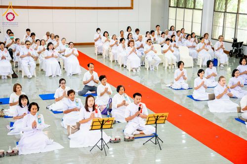 ภาพ No.278447:วันพุธที่ 10 ธันวาคม พ.ศ.2568  พิธีทอดผ้าป่าเพื่อสนับสนุนโครงการตักบาตรพระ 10,000 รูป เมืองกาญจนบุรี ณ อาคารปลูกศรัทธา วัดพระธรรมกาย