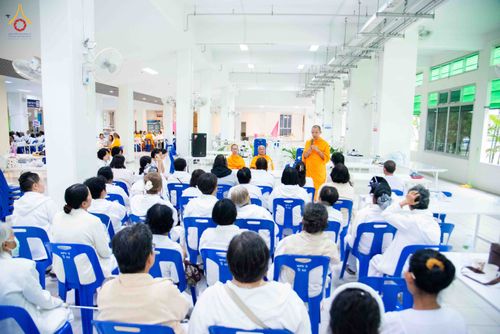 ภาพ No.344468:วันที่ 21-23 สิงหาคม พ.ศ. 2569 สัมมนารวมใจผู้นำบุญ บูชาธรรม 82 ปี หลวงพ่อธัมมชโย รุ่นที่ 1 กฐินสามัคคีทั่วไทย 30,000 วัด โครงการอุปสมบทบูชาธรรมมหาปูชนียาจารย์ 3,000 รูป  ณ ศูนย์ปฏิบัติธรรมเวิล์ดพีช วัลเล่ย์ จ.นครราชสีมา