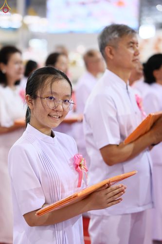 ภาพ No.318506:วันอาทิตย์ต้นเดือนที่ 5 เมษายน พ.ศ.2569 พิธีทอดผ้าป่าสมทบมหาสังฆทาน 40,000 กว่าวัดทั่วประเทศ ณ สภาธรรมกายสากล วัดพระธรรมกาย