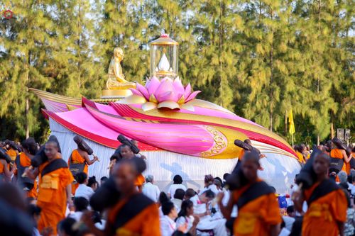 ภาพ No.289735:วันที่ 7 มกราคม พ.ศ. 2569 พิธีต้อนรับพระธรรมยาตรา ณ อนุสรณ์สถานลำดับที่ 2 สถานที่ตั้งมโนปณิธานบวชตลอดชีวิต อนุสรณ์สถานคลองบางนางแท่น อ.สามพราน จ.นครปฐม ในโครงการธรรมยาตรา กตัญญูบูชา มหาปูชนียาจารย์ พระมงคลเทพมุนี(สด จนฺทสโร) พระผู้ปราบมาร อนุสรณ์สถาน 7 แ