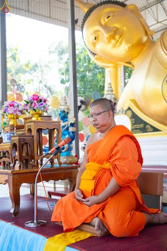 ภาพ No.293318:วันที่ 12 มกราคม พ.ศ. 2569 พิธีทอดผ้าป่าทำนุบำรุงศาสนสถาน ณ วัดพรสวรรค์ อ.สองพี่น้อง จ.สุพรรณบุรี ในโครงการธรรมยาตรา กตัญญูบูชา มหาปูชนียาจารย์ พระมงคลเทพมุนี(สด จนฺทสโร) พระผู้ปราบมาร อนุสรณ์สถาน 7 แห่ง ปีที่ 14