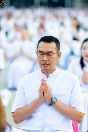 ภาพ No.307571:วันที่ 31 มกราคม พ.ศ. 2569 พิธีจุดประทีปธรรมถวายเป็นพุทธบูชา  และบูชาธรรมมหาปูชนียาจารย์ (ภาพชุดที่ 2) ณ วัดพระธรรมกาย ปทุมธานี ในโครงการธรรมยาตรา กตัญญูบูชา มหาปูชนียาจารย์ พระมงคลเทพมุนี(สด จนฺทสโร) พระผู้ปราบมาร อนุสรณ์สถาน 7 แห่ง ปีที่ 14