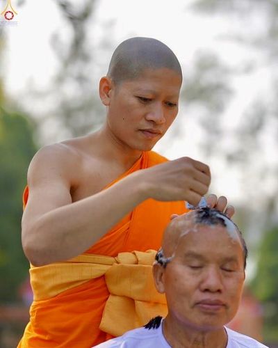 ภาพ No.280832:วันที่ 27 ธันวาคม พ.ศ. 2568  พิธีปลงผมนาคธรรมทายาท โครงการอุปสมบทหมู่บูชาธรรม 81 ปี หลวงพ่อธัมมชโย  ณ สมาคมพุทธ เขตตงช้ง ฮ่องกง