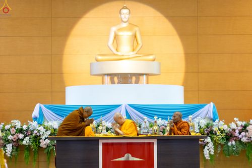 ภาพ No.327803:วันที่ 3 พฤษภาคม พ.ศ.2569 พิธีรับมอบพระบรมสารีริกธาตุ จากสาธารณรัฐแห่งสหภาพเมียนมา ณ ห้องแก้วสารพัดนึก วัดพระธรรมกาย