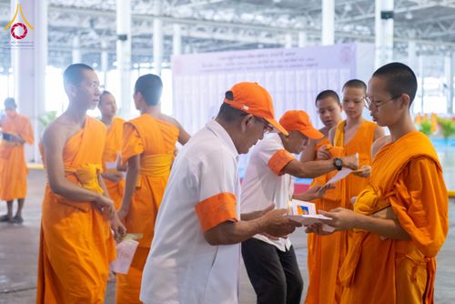 ภาพ No.310150:วันที่ 13-14 กุมภาพันธ์ พ.ศ. 2569 การสอบบาลีสนามหลวง ประจำปี 2569 ประโยค 1-2,  ป.ธ.3/ ประโยค บ.ศ.1-2, บ.ศ.3  ณ สนามสอบประจำจังหวัดปทุมธานี แห่งที่ 2   วัดพระธรรมกาย อ.คลองหลวง จ.ปทุมธานี