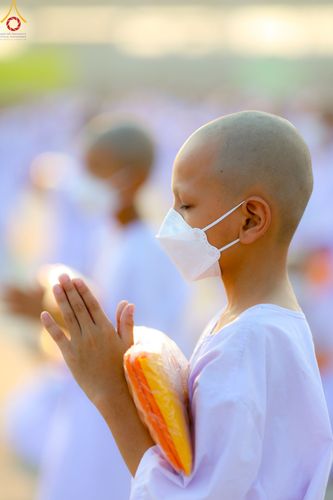 ภาพ No.79751:พิธีเวียนประทักษิณ ณ พระมหาธรรมกายเจดีย์ และพิธีวันทาเจดีย์ ในโครงการบรรพชาสามเณรฟื้นฟูพระพุทธศาสนาทั่วไทย วันเสาร์ที่ 8 เมษายน พ.ศ.2566