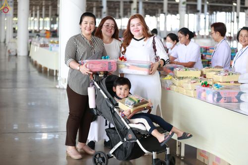 ภาพ No.280493:วันที่ 28 ธันวาคม พ.ศ.2568 พิธีถวายอุปกรณ์ทำความสะอาด ณ ห้องแก้วสารพัดนึก วัดพระธรรมกาย