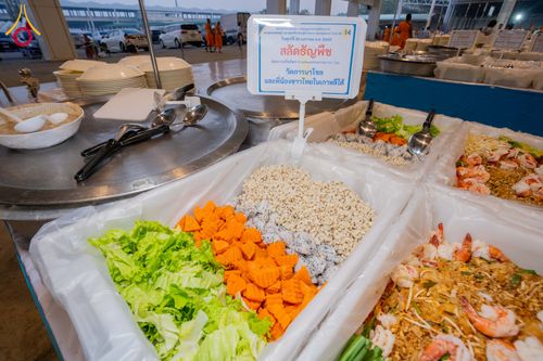 ภาพ No.306297:วันที่ 30 มกราคม พ.ศ. 2569 พิธีถวายภัตตาหารเป็นสังฆทาน แด่พระธรรมยาตรา ณ วัดพระธรรมกาย  จังหวัดปทุมธานี ในโครงการธรรมยาตรา กตัญญูบูชา มหาปูชนียาจารย์ พระมงคลเทพมุนี(สด จนฺทสโร) พระผู้ปราบมาร อนุสรณ์สถาน 7 แห่ง ปีที่ 14