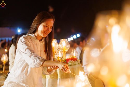 ภาพ No.294143:วันที่ 13 มกราคม พ.ศ. 2569 พิธีจุดประทีปถวายเป็นพุทธบูชา และบูชาธรรมมหาปูชนียาจารย์  (ภาพชุดที่ 2) ณ วัดสองพี่น้อง ต.ต้นตาล อ.สองพี่น้อง จ.สุพรรณบุรี ในโครงการธรรมยาตรา กตัญญูบูชา มหาปูชนียาจารย์ พระมงคลเทพมุนี(สด จนฺทสโร) พระผู้ปราบมาร อนุสรณ์สถาน 7 แห่