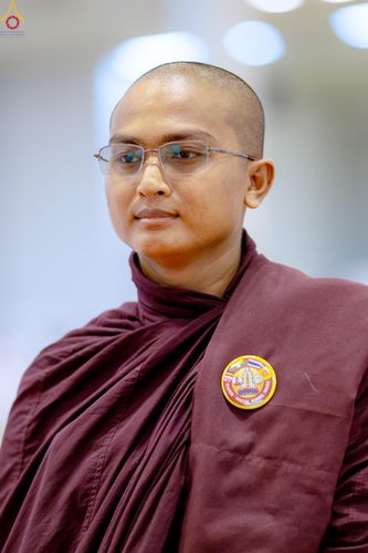 ภาพ No.327809:วันที่ 3 พฤษภาคม พ.ศ.2569 พิธีรับมอบพระบรมสารีริกธาตุ จากสาธารณรัฐแห่งสหภาพเมียนมา ณ ห้องแก้วสารพัดนึก วัดพระธรรมกาย