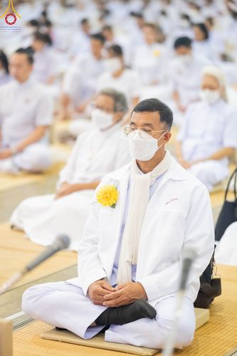 ภาพ No.105479:พิธีปฏิบัติธรรมและพิธีบูชาข้าวพระ ในวันจันทร์ที่ 1 มกราคม พ.ศ. 2567 ณ สภาธรรมกายสากล วัดพระธรรมกาย