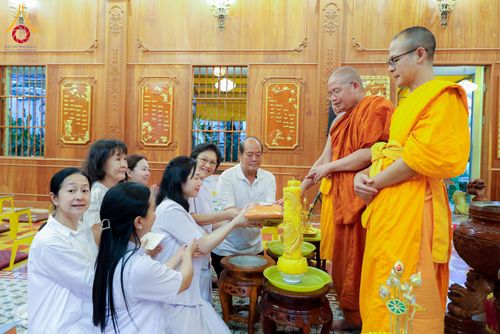 ภาพ No.344533:วันที่ 8-11 สิงหาคม พ.ศ.2569 “ประเพณีเข้าพรรษา เชื่อมพระพุทธศาสนาสองแผ่นดิน” ถวายเทียนพรรษา 9 วัด ณ นครโฮจิมินห์ สาธารณรัฐสังคมนิยมเวียดนาม