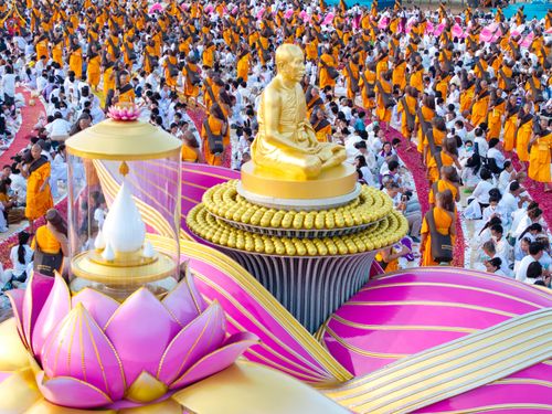 ภาพ No.299616:วันที่ 18 มกราคม พ.ศ. 2569 พิธีต้อนรับพระธรรมยาตรา (ภาพชุดที่ 2) ณ อนุสรณ์สถานลำดับที่ 5  สถานที่เผยแผ่วิชชาธรรมกายครั้งแรก อนุสรณ์สถานบางปลา วัดบางปลา อำเภอบางเลน จังหวัดนครปฐม ในโครงการธรรมยาตรา กตัญญูบูชา มหาปูชนียาจารย์ พระมงคลเทพมุนี(สด จนฺทสโร) พระ