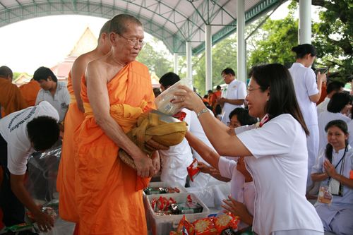 ภาพ No.2284:ภาพตักบาตรบ้านแป้ง