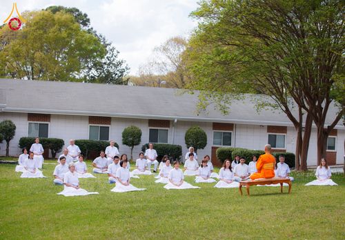 ภาพ No.320367:วันที่ 2-5 เมษายน พ.ศ.2569 ปฏิบัติธรรมพิเศษดอกไม้บาน ณ วัดพระธรรมกายจอร์เจีย ประเทศสหรัฐอเมริกา