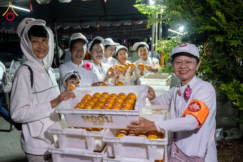 ภาพ No.289466:วันที่ 7 มกราคม พ.ศ. 2569 พิธีถวายภัตตาหารเป็นสังฆทาน แด่พระธรรมยาตรา ในโครงการธรรมยาตรา กตัญญูบูชา มหาปูชนียาจารย์ พระมงคลเทพมุนี(สด จนฺทสโร) พระผู้ปราบมาร อนุสรณ์สถาน 7 แห่ง ปีที่ 14 ณ อนุสรณ์สถานมหาวิหารพระมงคลเทพมุนี (โลตัสแลนด์) อ.สองพี่น้อง จ.สุพรร