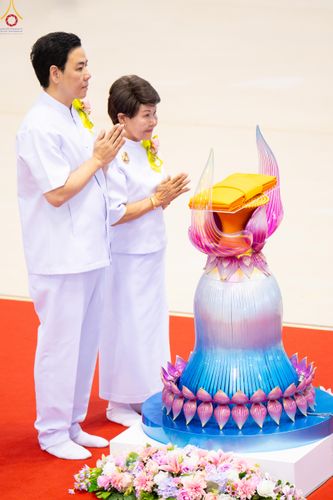 ภาพ No.318509:วันอาทิตย์ต้นเดือนที่ 5 เมษายน พ.ศ.2569 พิธีทอดผ้าป่าสมทบมหาสังฆทาน 40,000 กว่าวัดทั่วประเทศ ณ สภาธรรมกายสากล วัดพระธรรมกาย